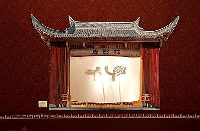 斯宾塞谈传闻中的Xbox掌机：要有本地运行游戏的能力